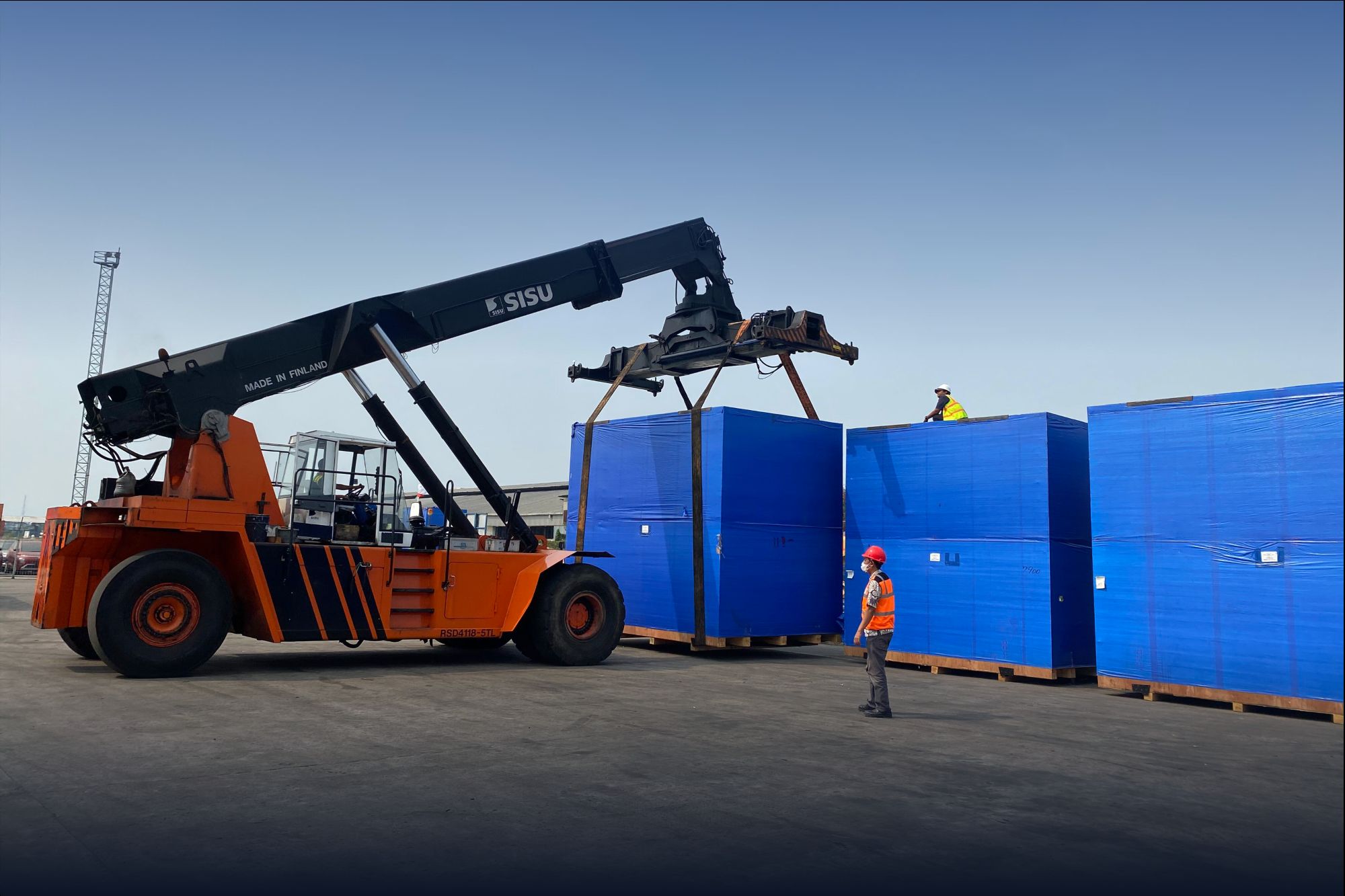 Indonesian port logistics services