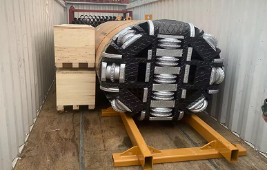 Differences Between Sea and Air Shipping: Which is Better for Your Business?